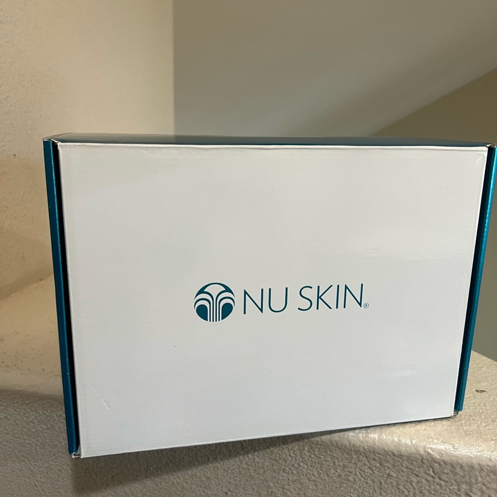 NU SKIN ageLOC GALVANIC Facial Kit SPA Facial‎ Kit Set Open Box